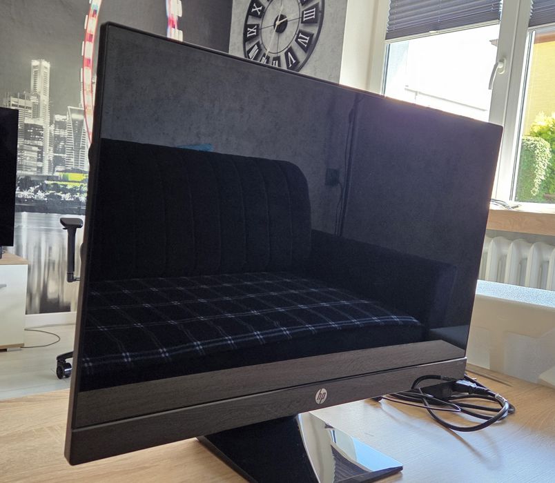 Monitor HP 27vx czarny