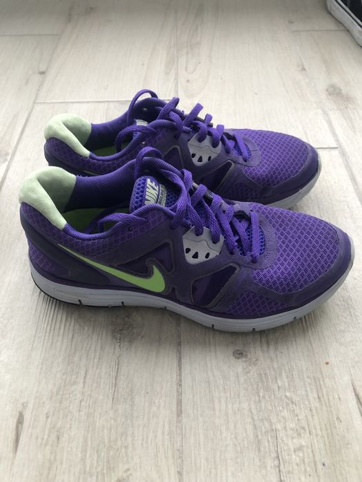 Кросівки для залу