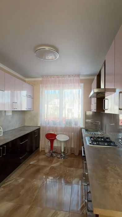 Продам двухэтажный дом в селе Бездрик