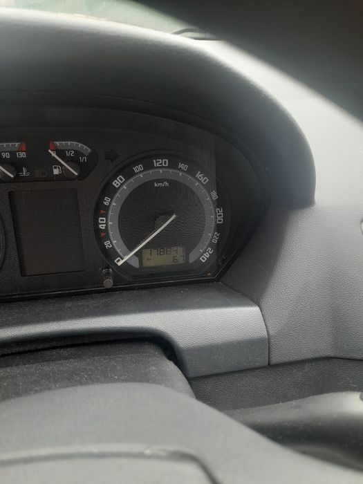 Шкода фабія 2006