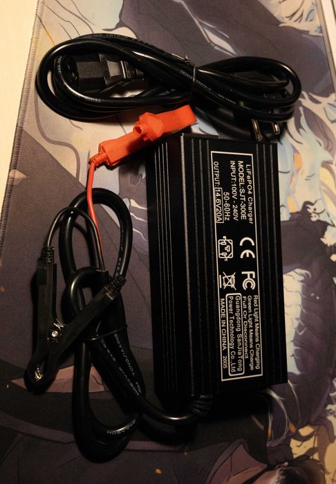 Зарядний пристрій 14.6 В 20 А Lifepo4  інтелектуальний