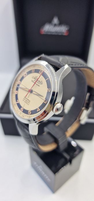 Atlantic Worldmaster Incabloc Mechanical Milano - ring- Swiss Made