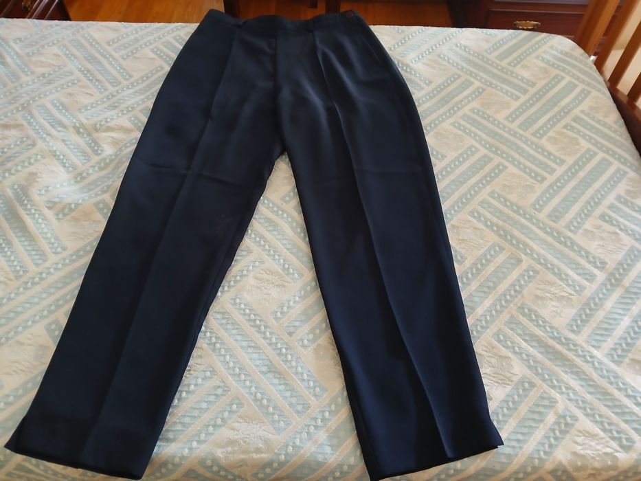 Vendo Fato Calça Senhora