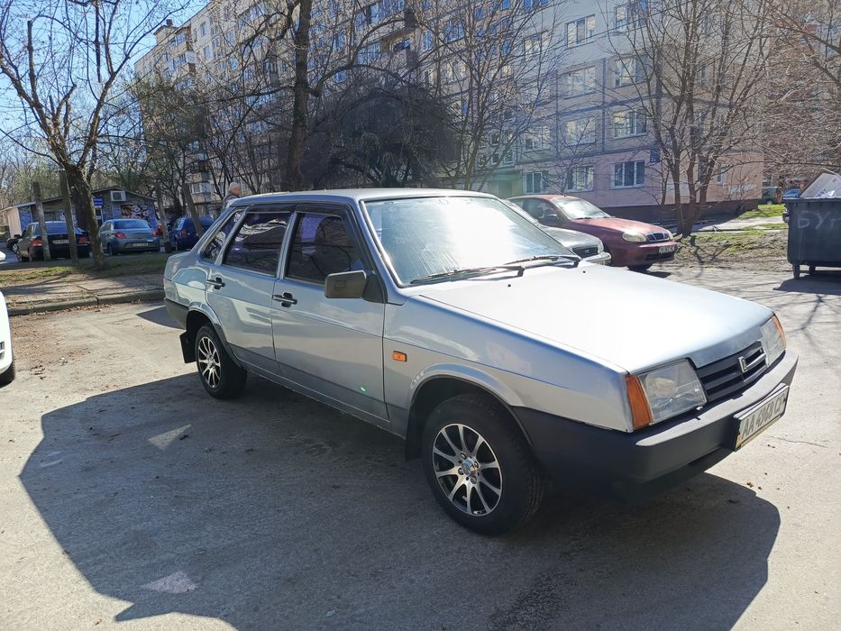 Продам ВАЗ 21099