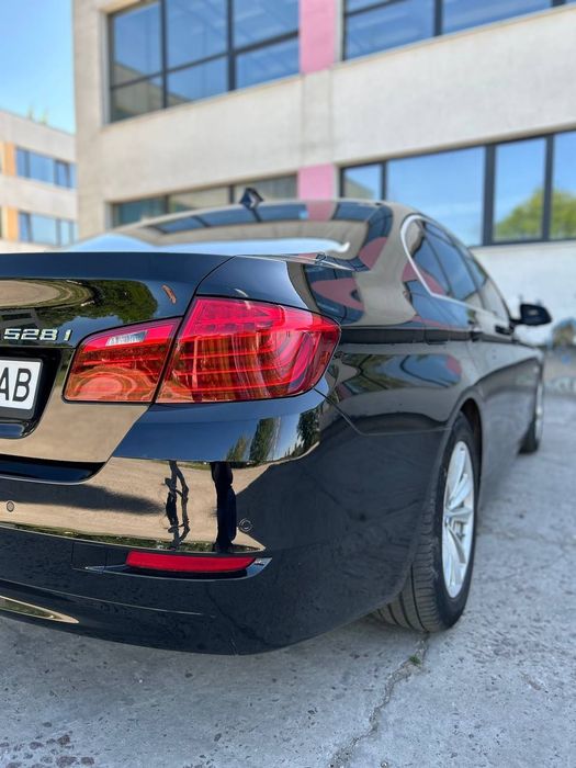 продам  bmw 5 series 2014 f10 (fl)