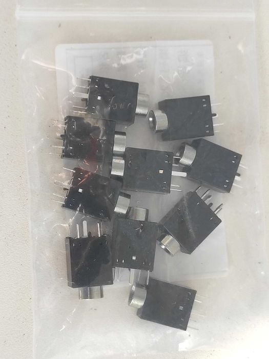 3.5 mm Audio Jack 3.5 мм аудіо роз'єм для монтажу на плату верт. 10шт