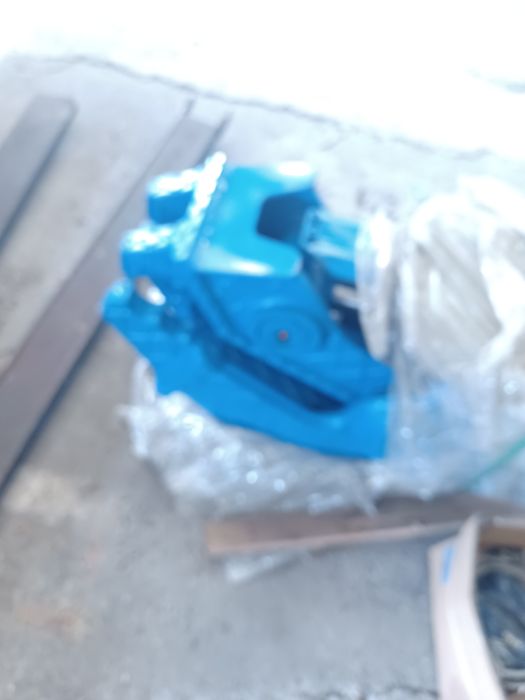 Pinça Rotativa para máquina jiratoria