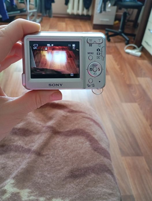 Продам цифровий фотоапарат Sony Cyber-shot DSC-S930.