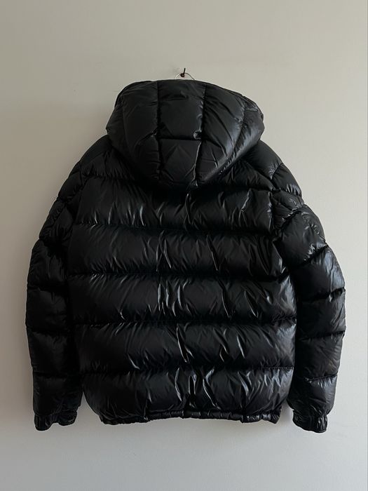 Casaco Puffer Moncler Maya