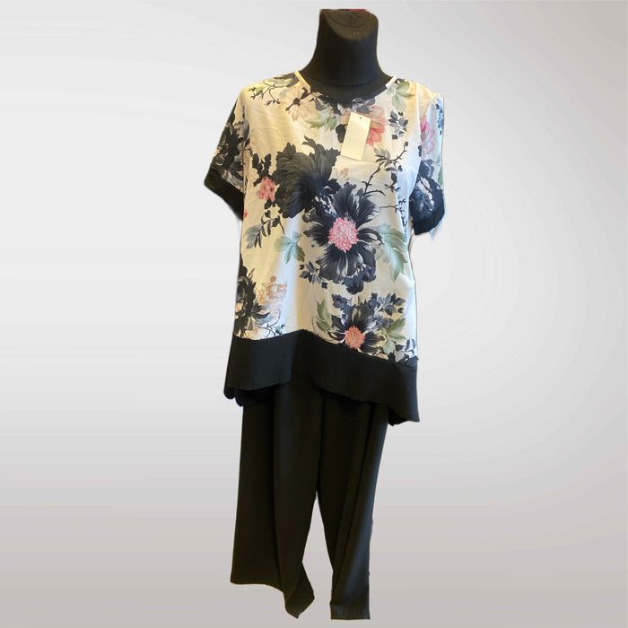 Dwuczęściowy Komplet w Kwiaty na Wiosnę Beżowy