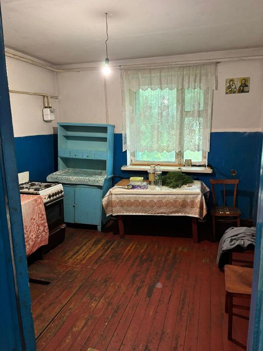 Продам цегляний будинок на три кімнати в затишному місці, село Лисівка.