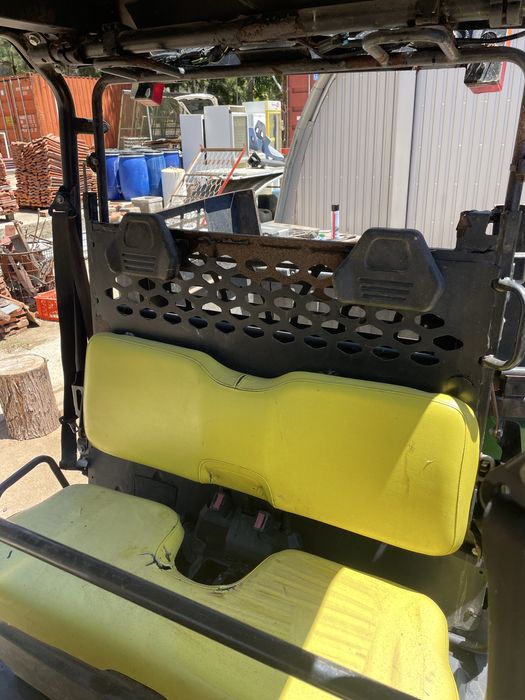 John Deere Gator