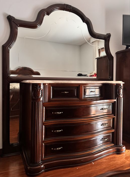 Quarto de madeira MOGNO maciço