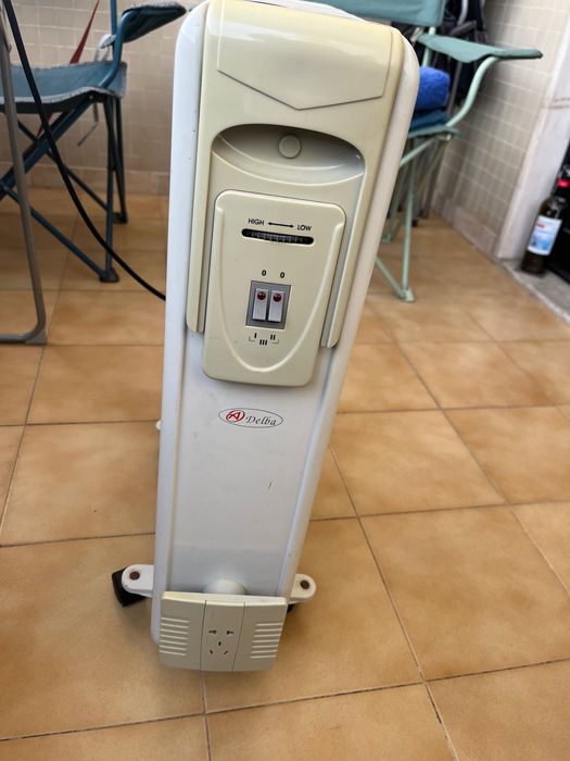 Aquecedor elétrico a óleo