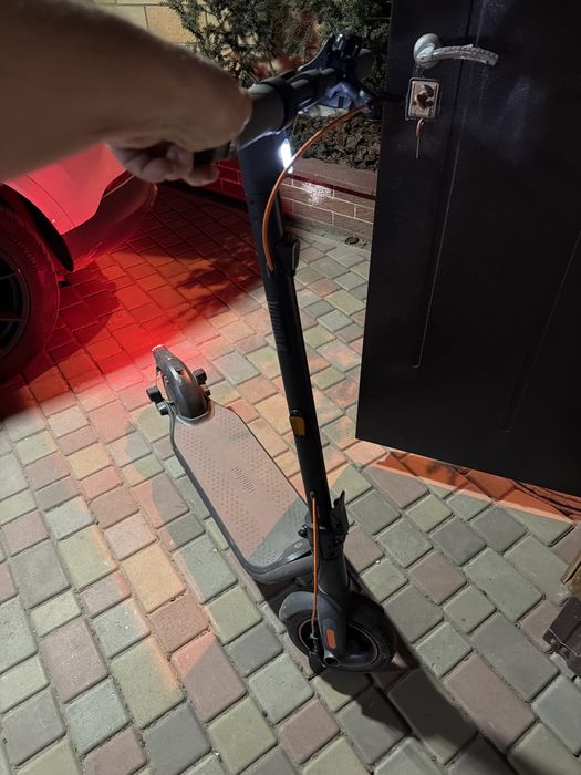 Електросамокат самокат Ninebot f 65 U segway