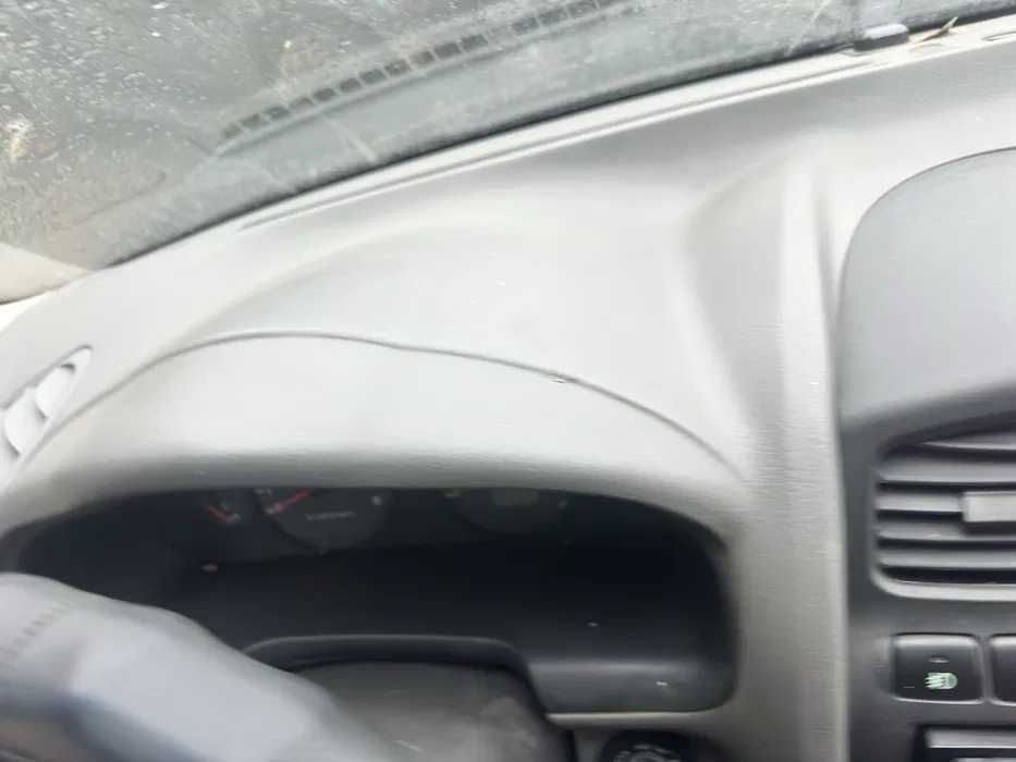 Торпедо на авто Hyundai Santa FE 2000-2005 р.в. В наявності.