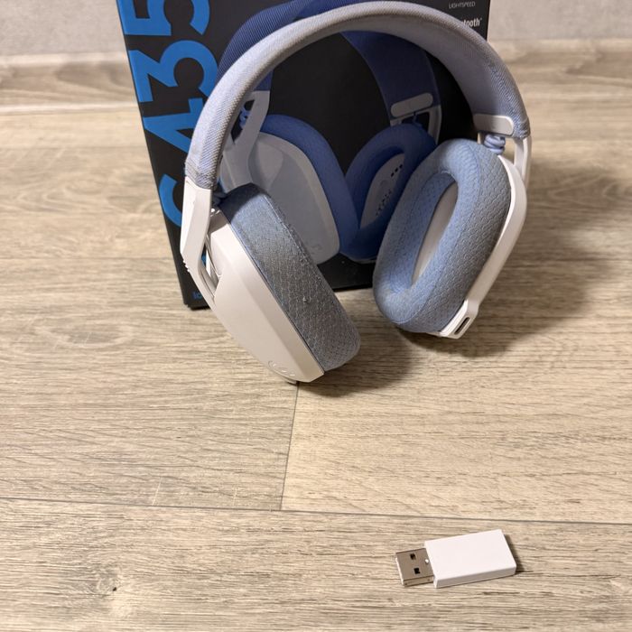 Бездротові ігрові навушники Logitech G435 LIGHTSPEED / Bluetooth (White/Lilac)