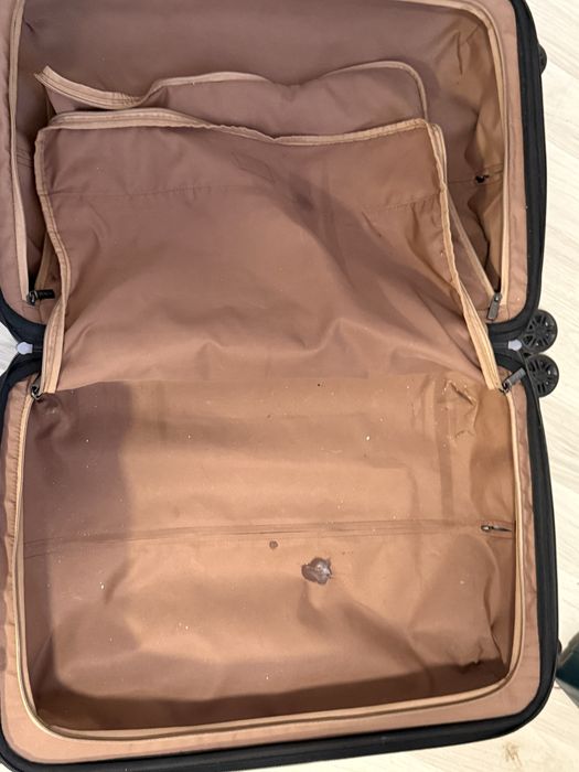 Валіза M розміру