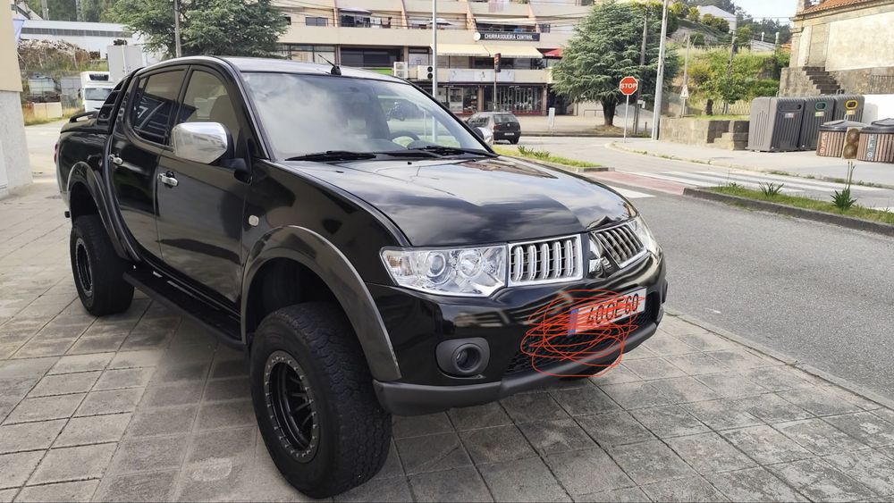 Mitsubishi L200 como nova