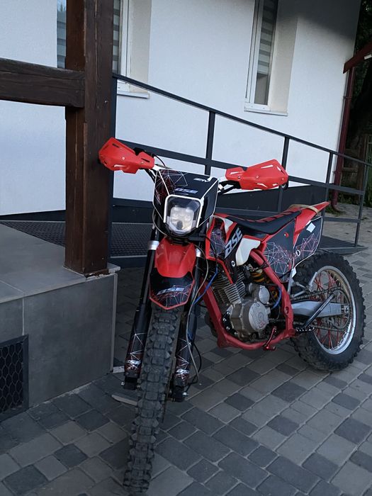 Продам мотоцикл Bse s2