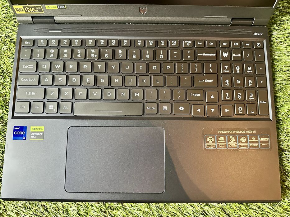 Acer Predator Neo 16