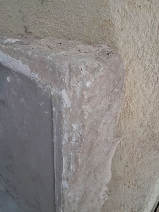 Lava loiça antigo em pedra