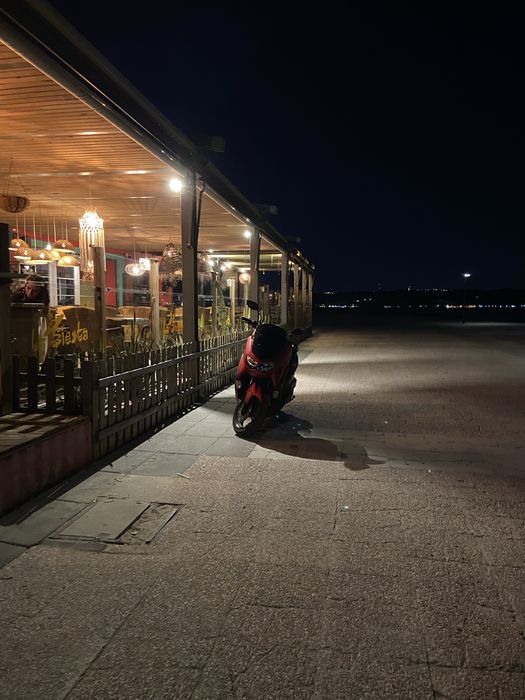 Yamaha Nmax 125 poucos Kms, linda