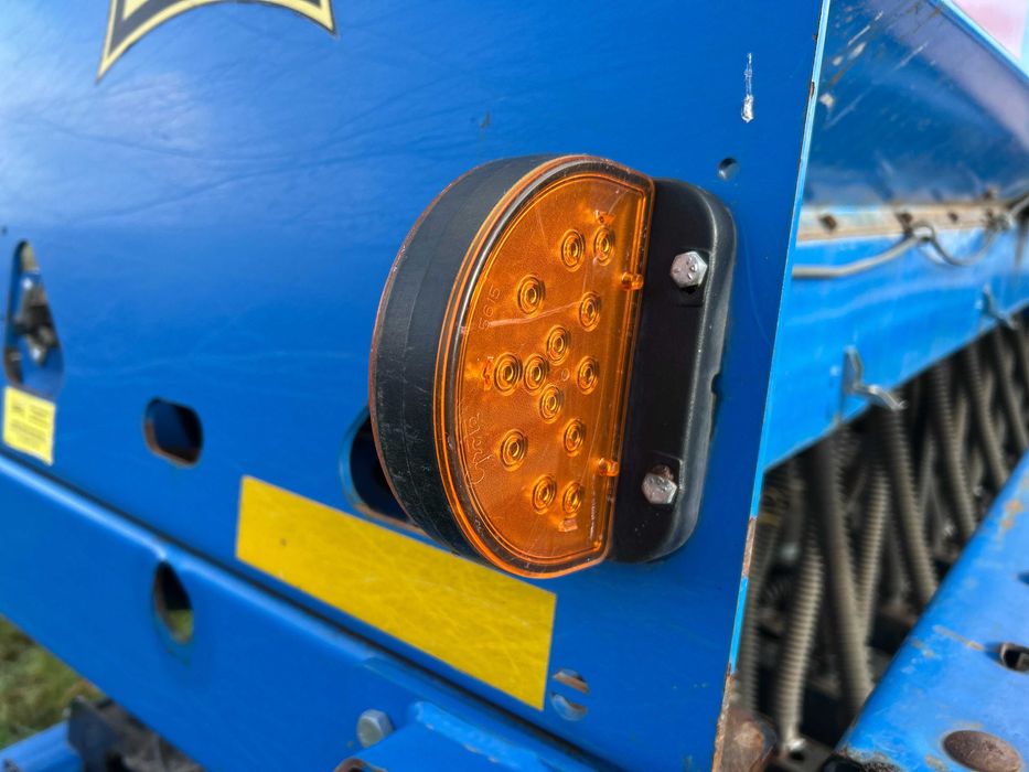 Сівалка прицепна зернова механічна Landoll 5211 6м