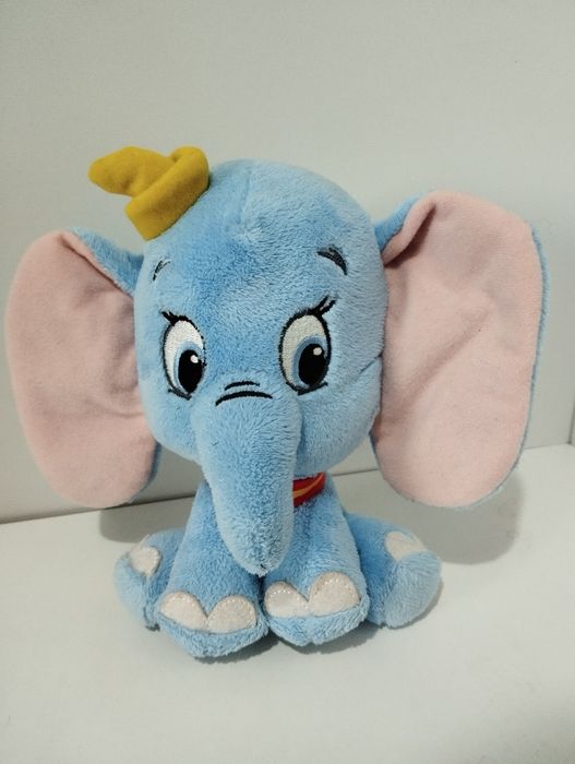 Słoń Dumbo Disney 17cm