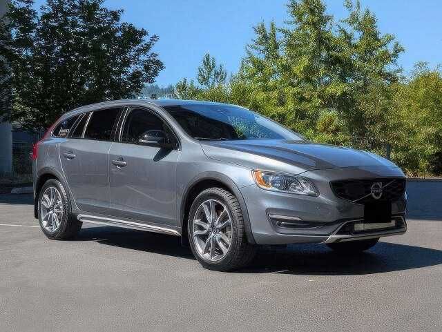 2018 Volvo V60 Cross Country T5 Premier