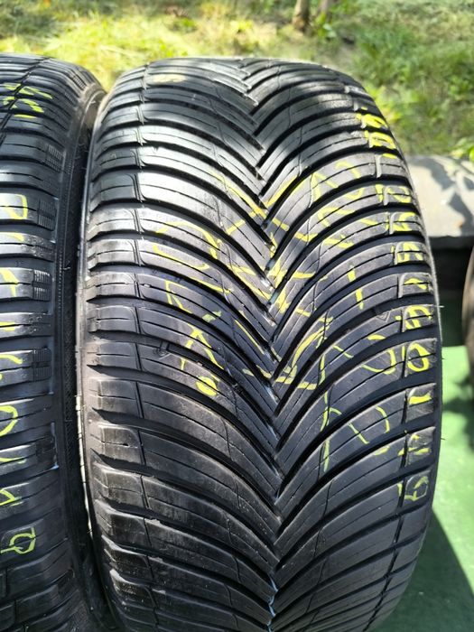 *Opony Kleber Quadraxer Allseason 245/40/19 para