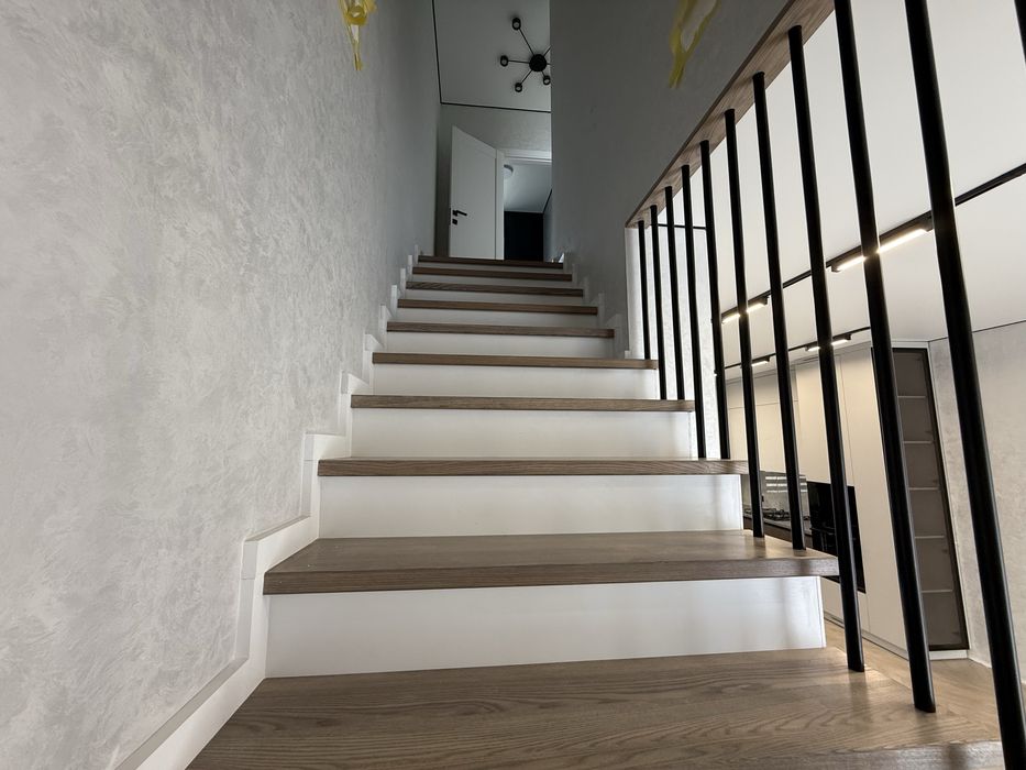 Продав таунхауса з ремонтом