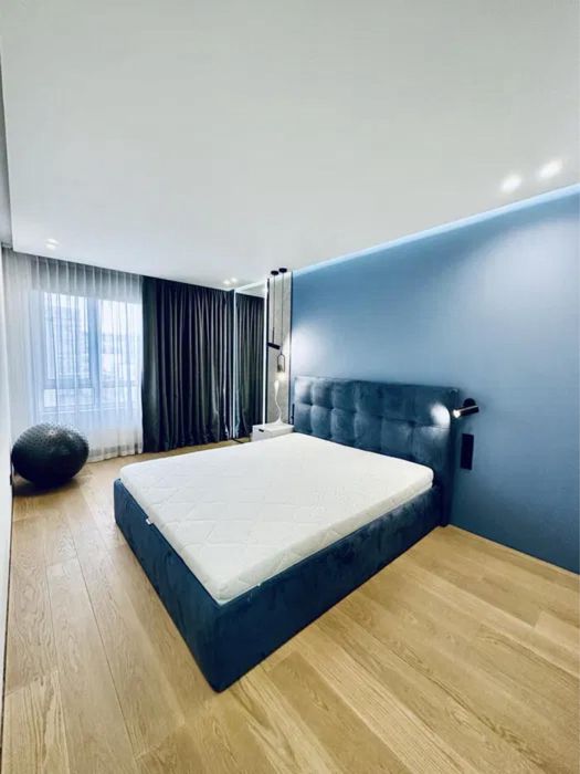 Простора 3-к квартира 96м2 ЖК Файна Таун Нивки Варшавский