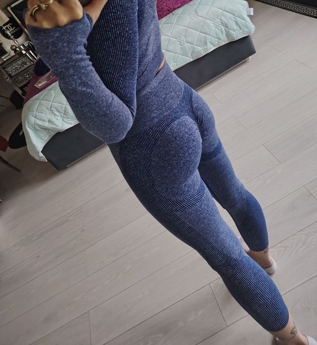 Komplet sportowy legginsy top M grafitowy