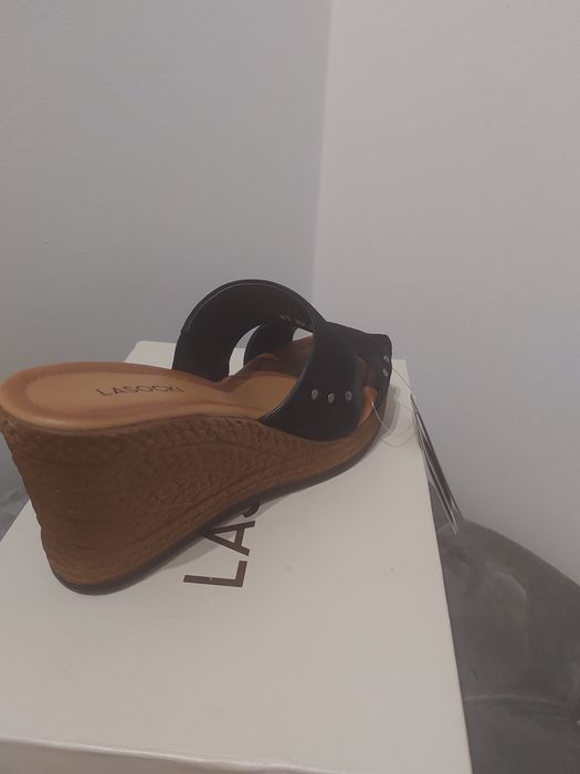 Nowe klapki firmy Lasocki