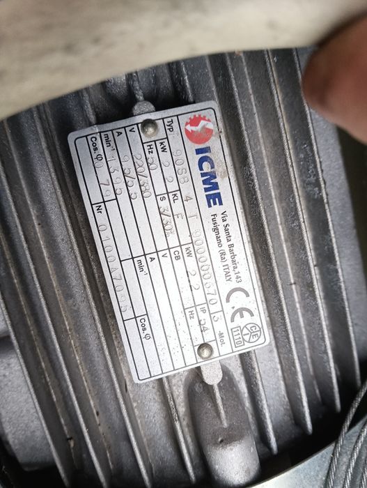 Podnośnik ravaglioli 3T śrubowy kolumnowy