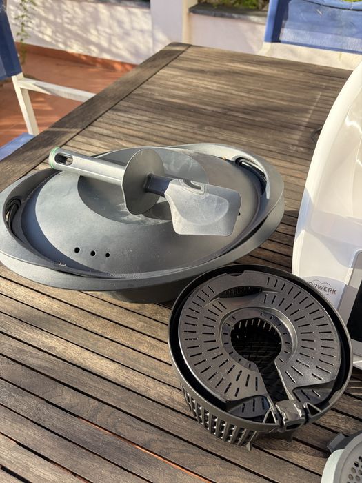 Bimby TM6 com vários acesssorios