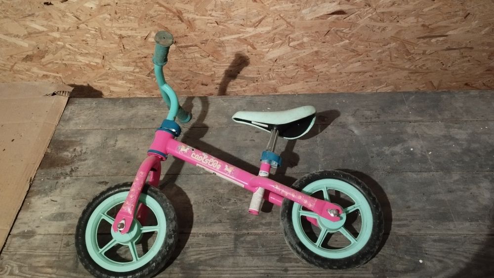 Rowerek biegowy dla dziewczynki