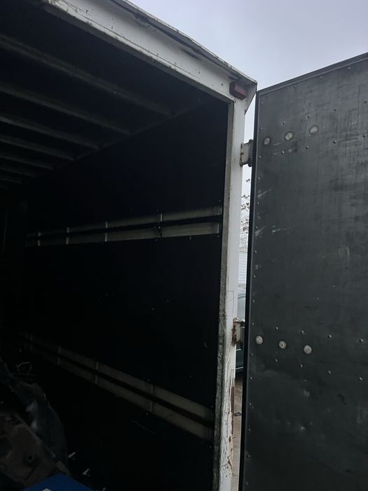 Kontener aluminiowy magazyn zamykany długi 5m