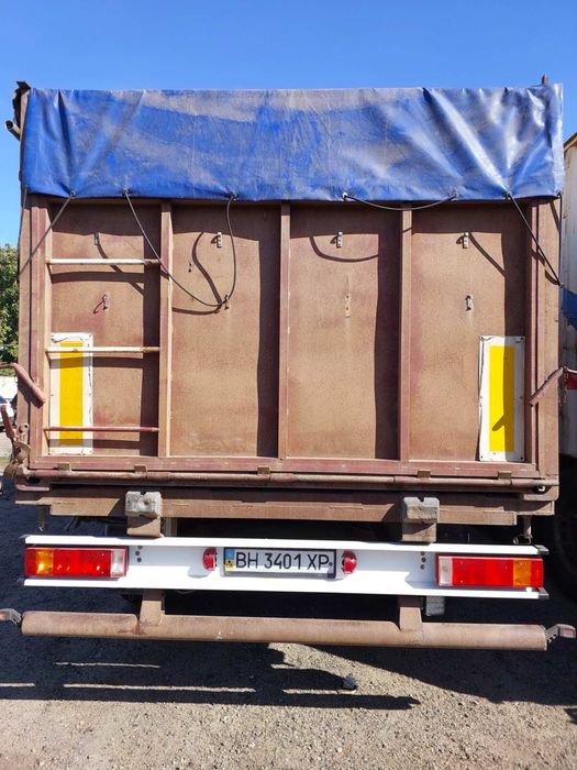 Продається тягач DAF