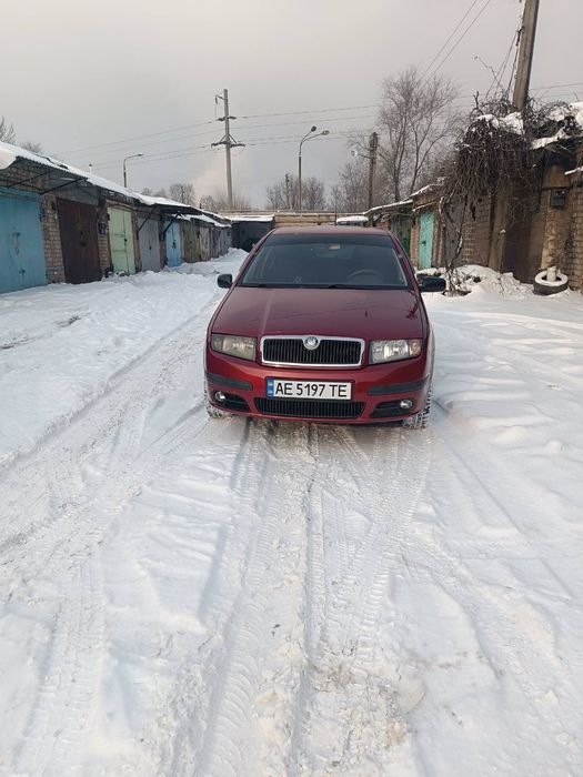 Продам автомобіль Шкода Фабія
