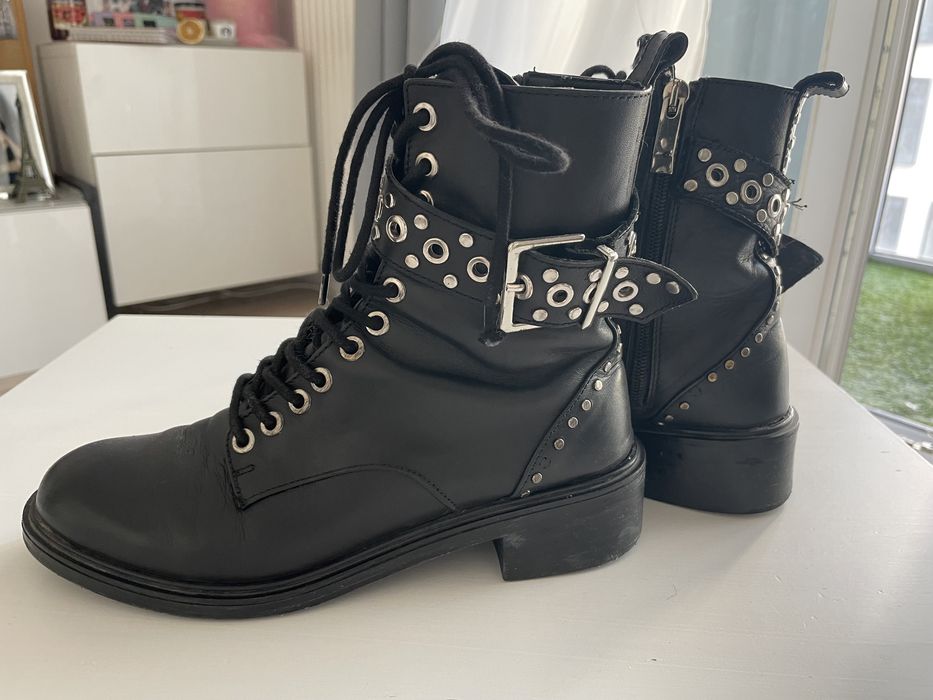 Czarne buty skórzane Zara