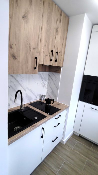 Fantastyczna kawalerka po całkowitym remoncie w Tychach do wynajęcia