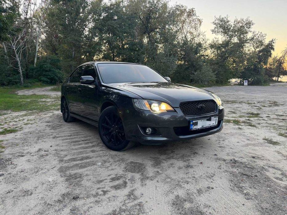 Автомобіль Subaru Legacy