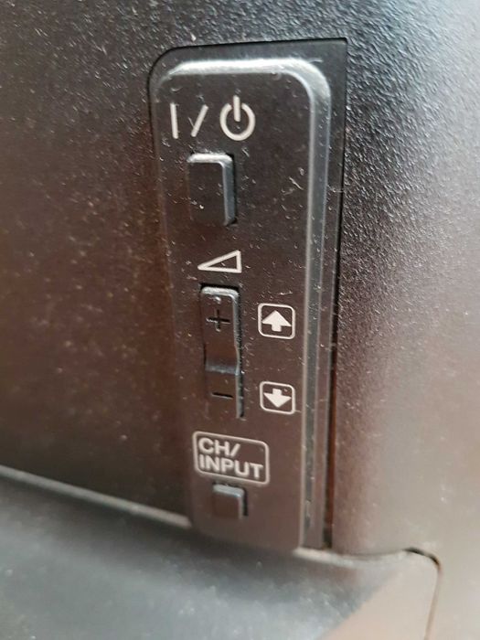 Telewizor SONY 32 BRAVIA LED  z oryginalnym pilotem i kartonem