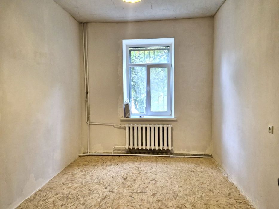 Продам 2 кімнатну квартиру вул. Пасхаліна