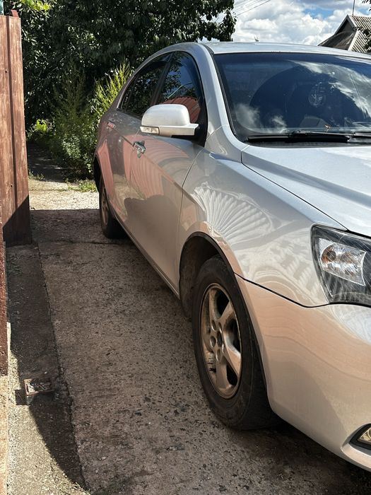 Geely emgrand ec7