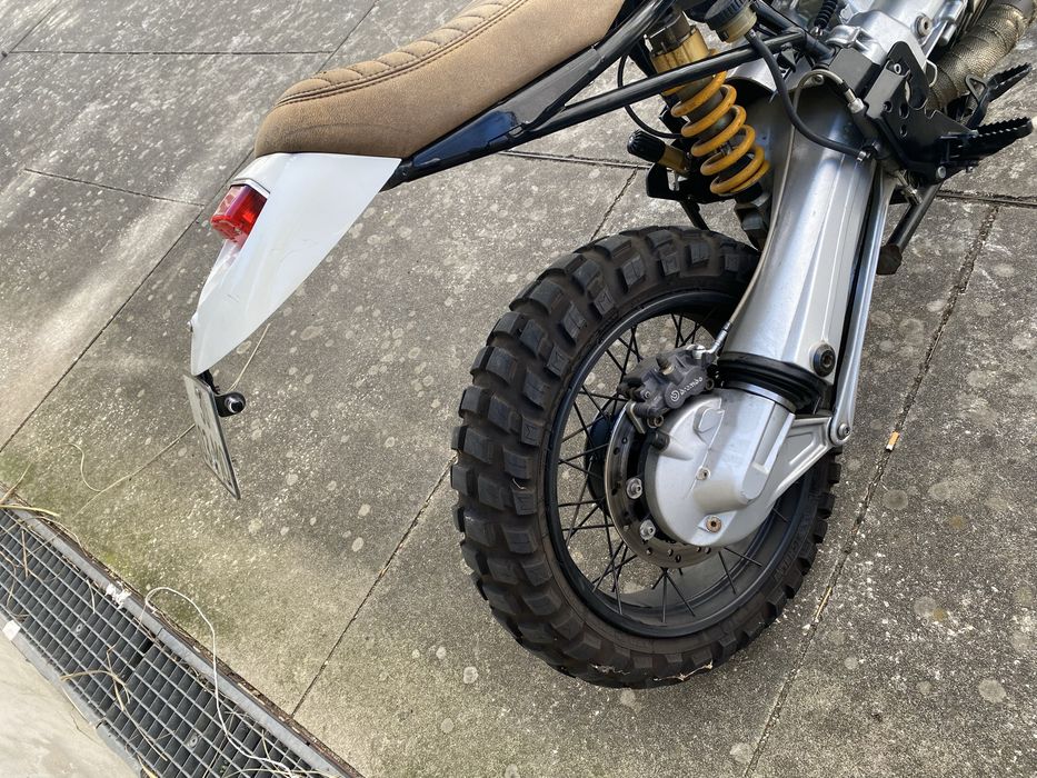 Bmw gs 1100 scrambler unica by ton-up garage