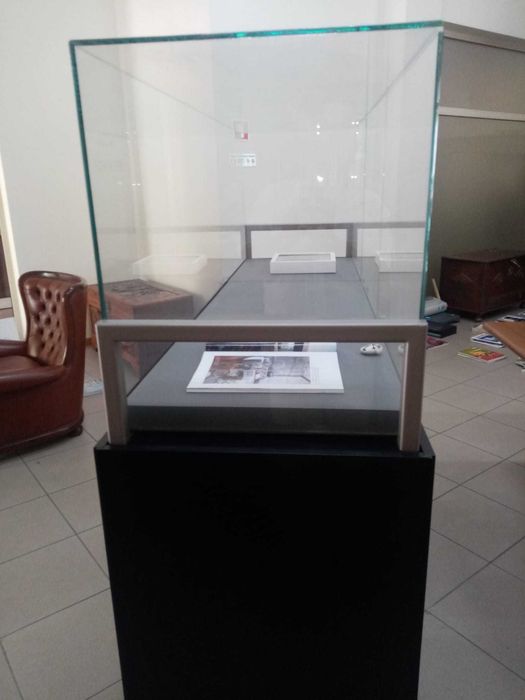 Móvel Expositor - Terrário - Aquario