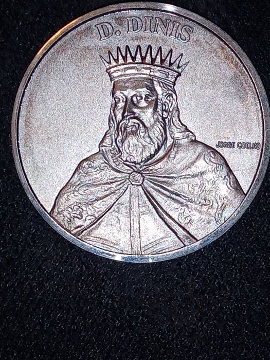 Medalha muito bonita de Dom Dinis o lavrador.